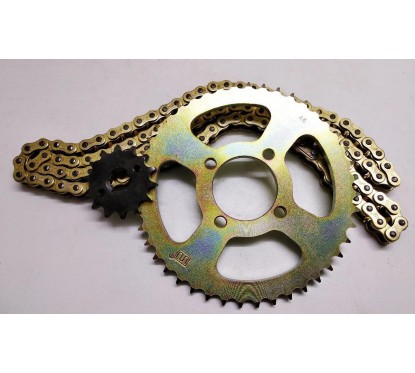 KIT TRANSMISION SUZUKI EN 125 45- 14 C- CADENA DORADA (STD)